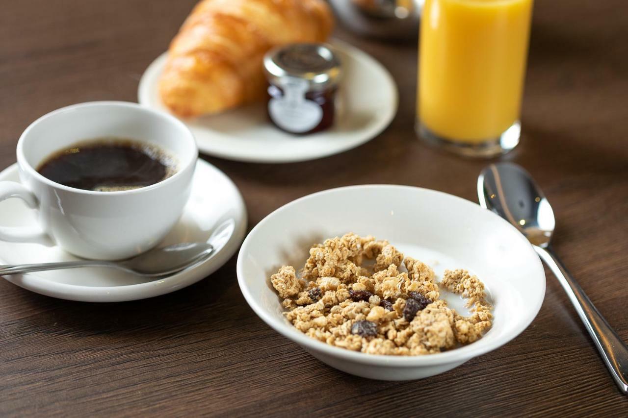 ホテル Warwick Conferences - Radcliffe Tile Hill エクステリア 写真